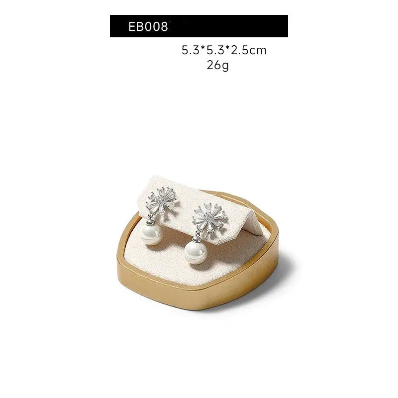 Luxury jewellery display, rings, necklaces, earrings, window display, jewelry, display props Jim Display