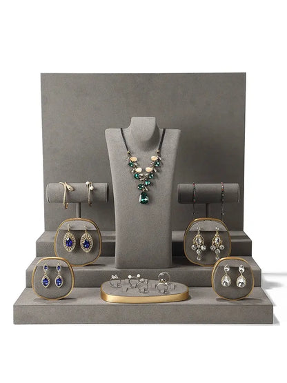 Luxury jewelry window display, props, rings, necklaces, earrings, jade display shelves, ladder jewelry display shelves Jim Display