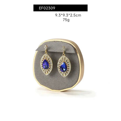 Luxury jewelry window display, props, rings, necklaces, earrings, jade display shelves, ladder jewelry display shelves Jim Display