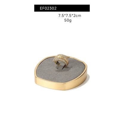 Luxury jewelry window display, props, rings, necklaces, earrings, jade display shelves, ladder jewelry display shelves Jim Display