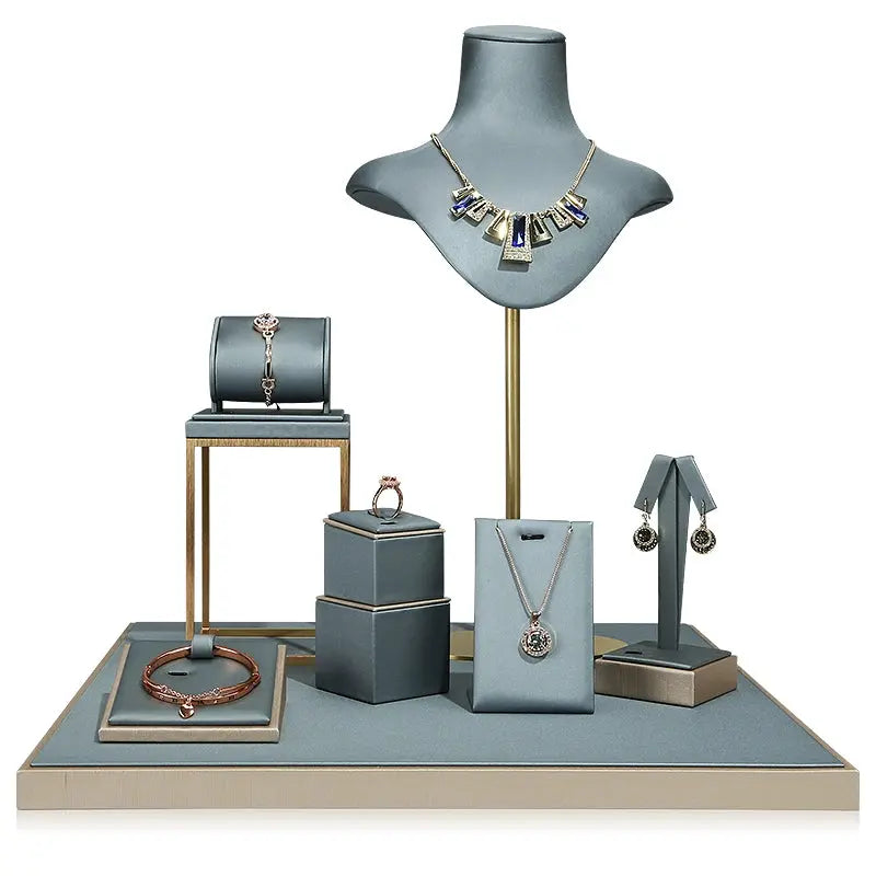 Jewelry window displays Jim Display
