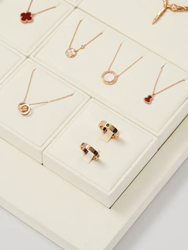 Jewelry display props, modern light luxury, microfiber display Jim Display