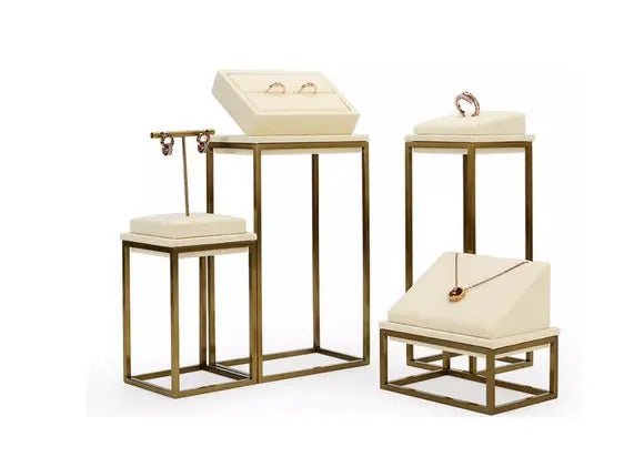 Luxury Off-white Jewelry Window Display Jim Display