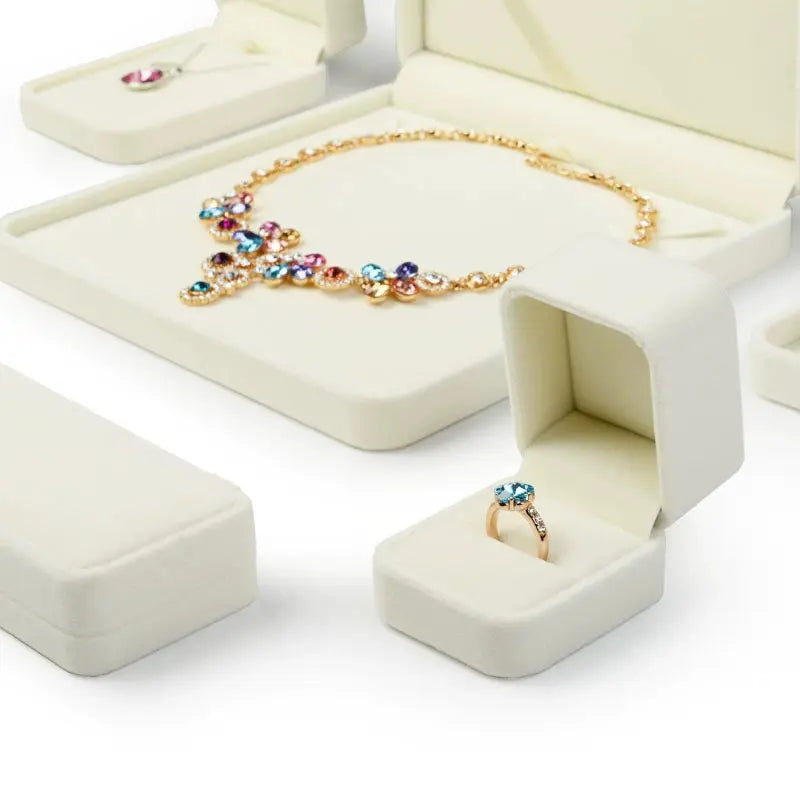 JEWELRY BOX, ENGAGEMENT RING BOX, BRACELET, NECKLACE BOX, PACKAGING BOX, GIFT BOX Jim Display
